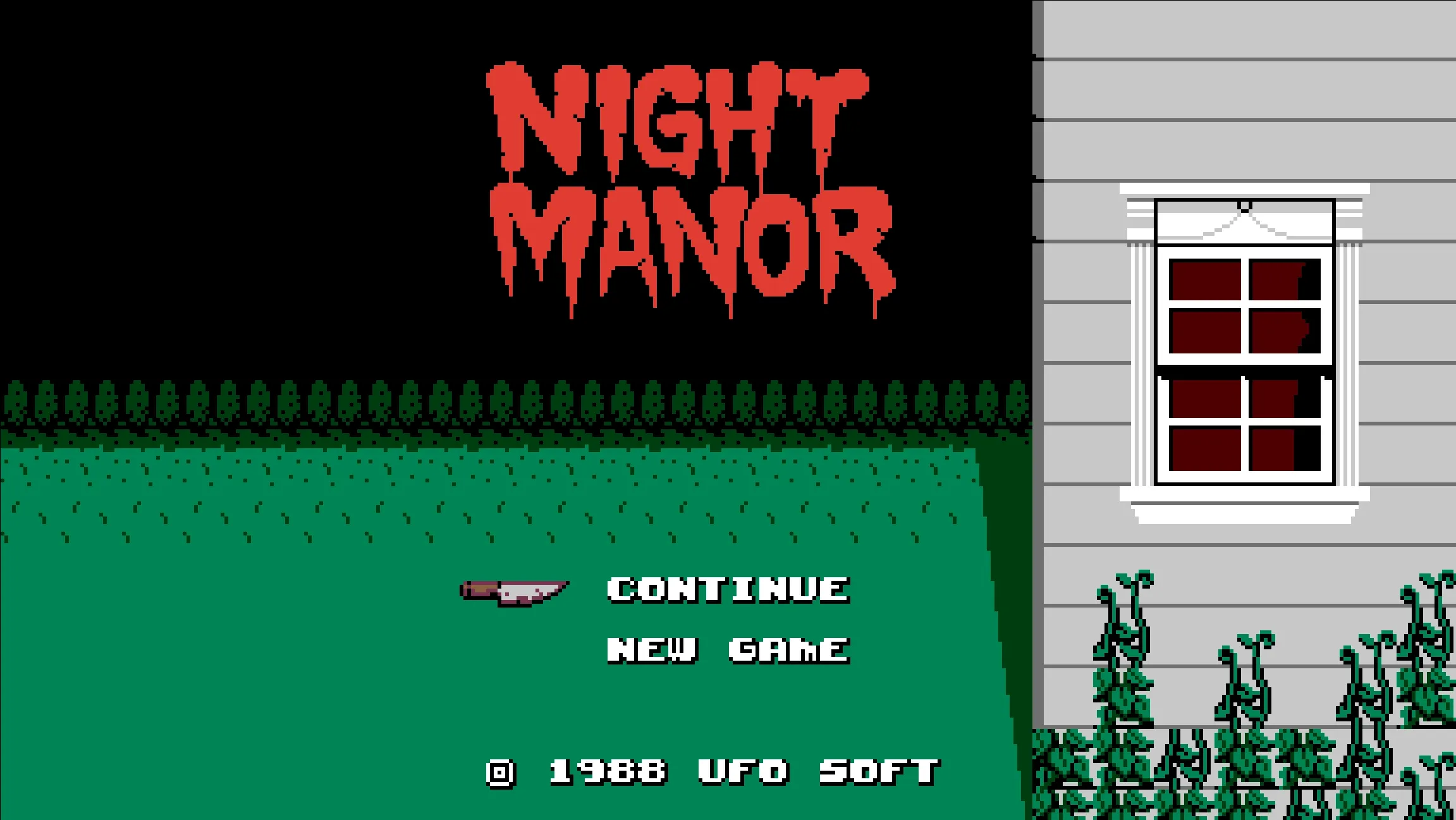 Titelbildschirm von "Night Manor". Der Titel des Spiels in blutig stilisierten, roten Buchstaben auf schwarzem Hintergrund. Darunter ein grüner Rasen mit Hecke. Rechts daneben ein weißes Haus, mit Ranken an der Fassade und einem Fenster. Im Fenster ist am Rand die Silhouette einer menschlichen Figur zu erkennen. 